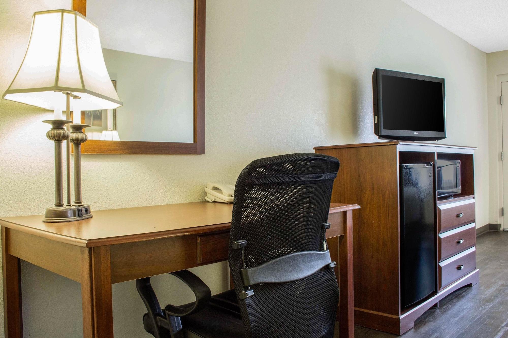 Quality Inn Benson I-10 Exit 304 エクステリア 写真