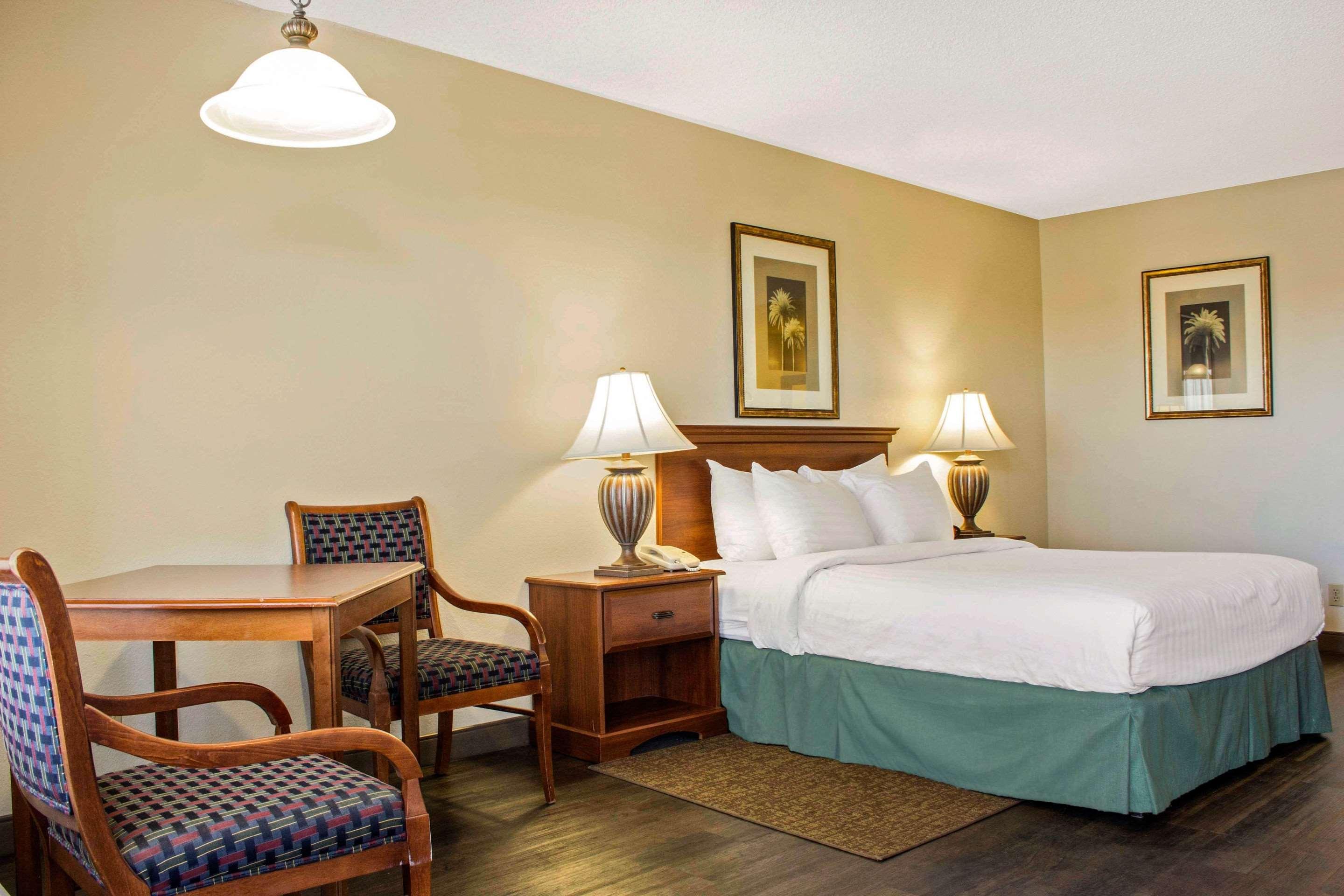 Quality Inn Benson I-10 Exit 304 エクステリア 写真