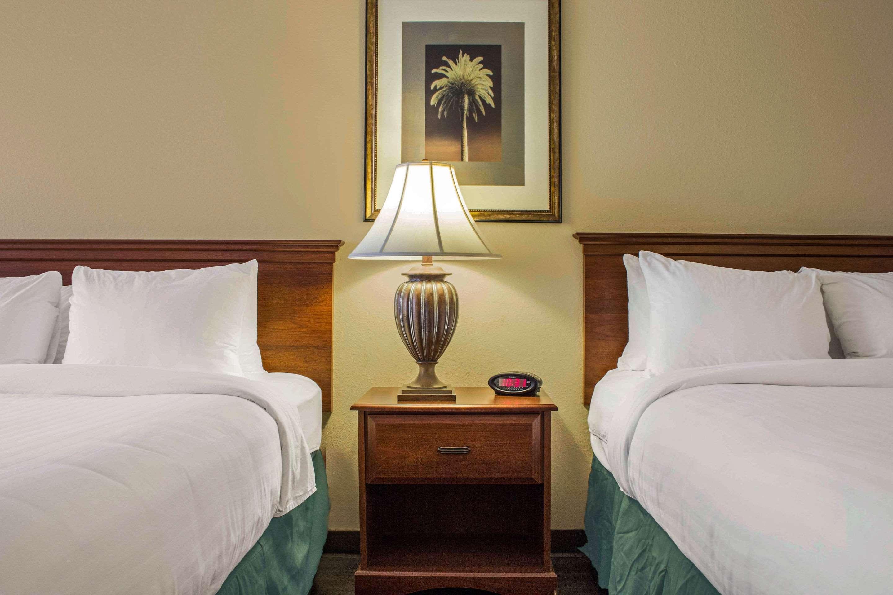Quality Inn Benson I-10 Exit 304 エクステリア 写真